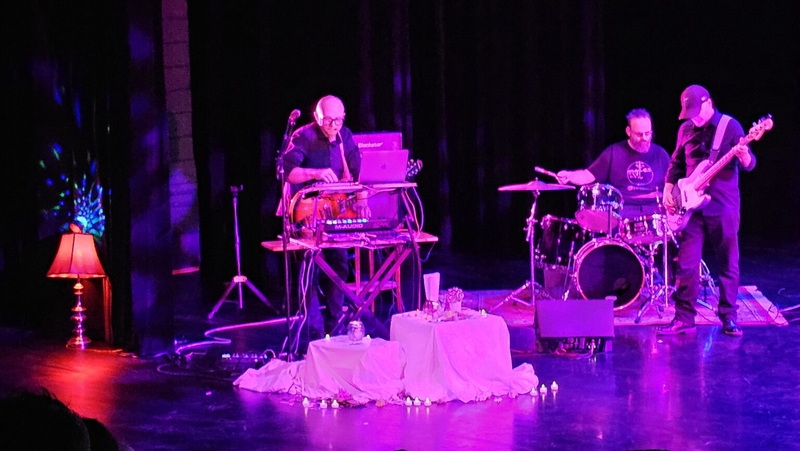 Check out these absolute Psychedelic Rock Units